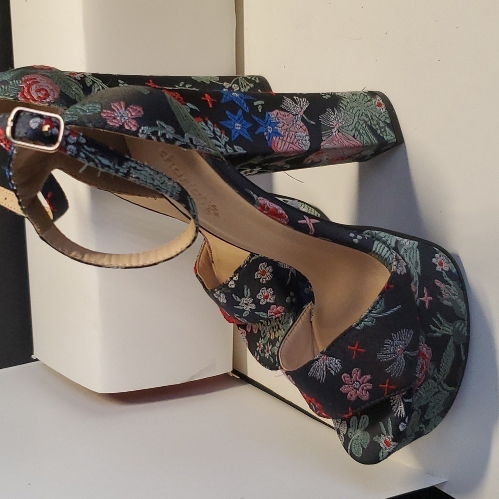 Charlotte Russe Floral Heels - Picture 3 of 6
